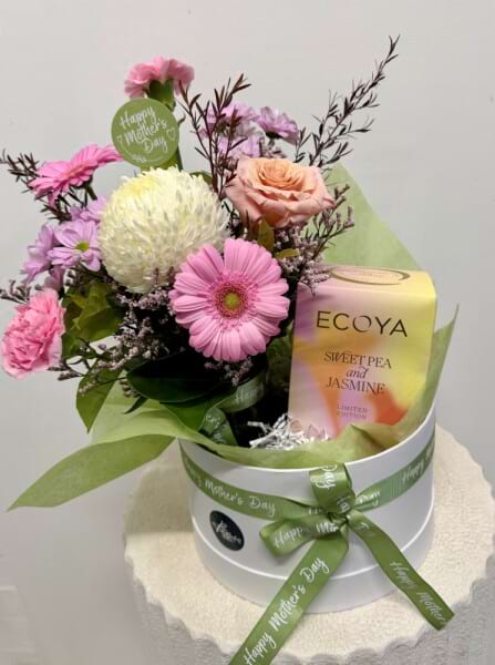 Flowers and Candle Gift Pack